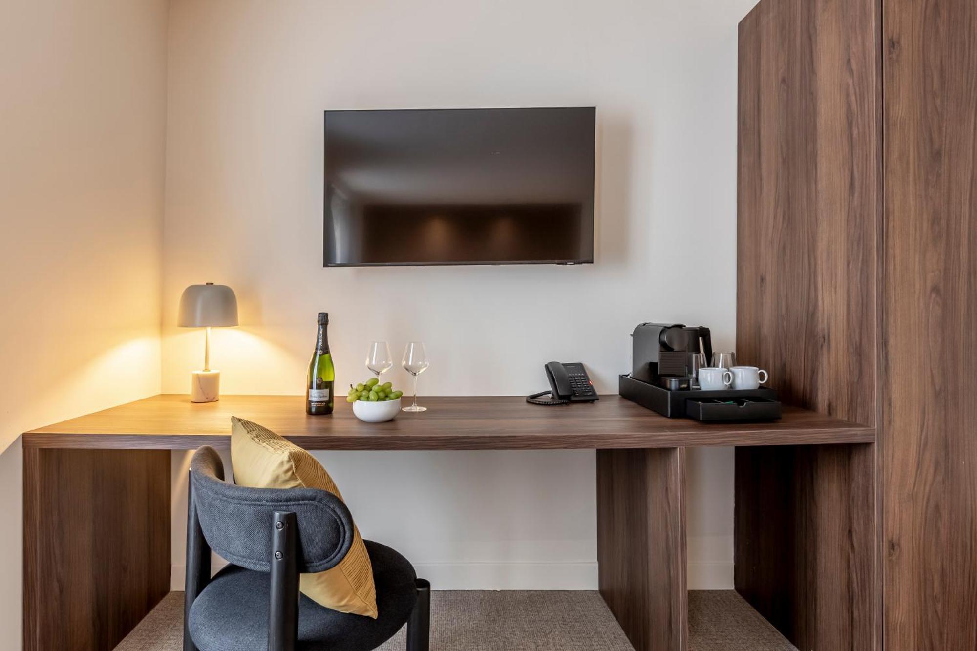 Hotel Le Monsieur By Sweett París Habitación foto